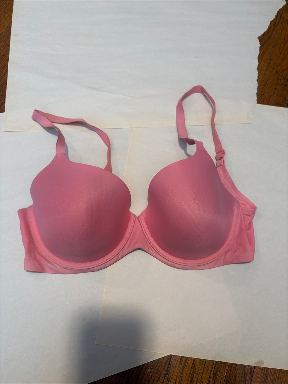 Well Worn Ambrielle Pink Bra With Molded Cup and Underwire